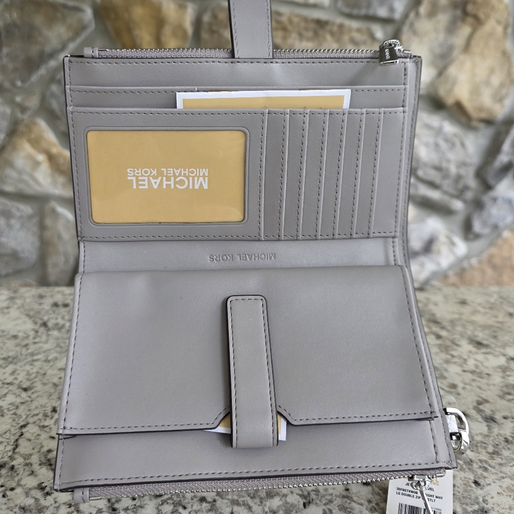 Michael Kors Jet Set Logo Double Zip White Wristlet - Picture 3 of 6